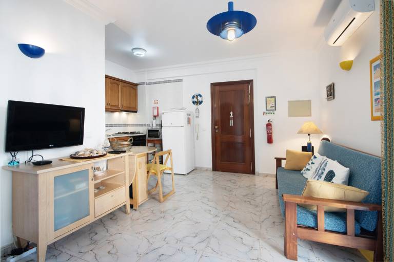 Apartment with pool, yard & fast internet | Dogs allowed — photo 4