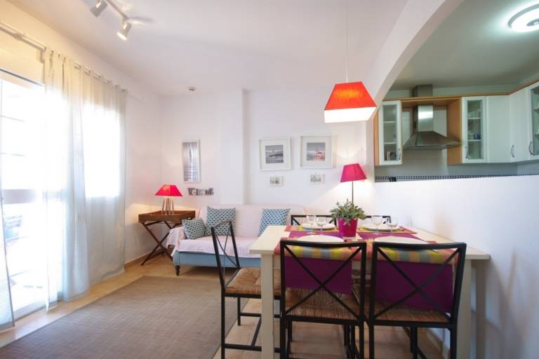 Apartment with pool & terrace — photo 3