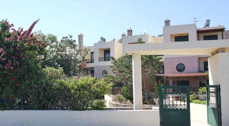 Villa with BBQ, jacuzzi & patio in Rhodes
