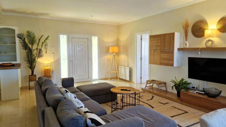 Family-friendly vacation home with garden, grill & patio | Pets are welcome — photo 3