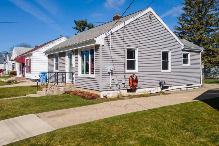 House  Lansing