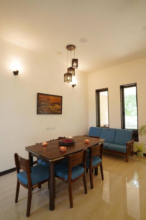 Villa with garden — photo 4