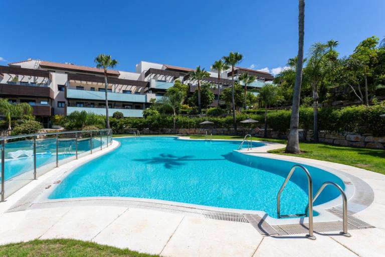 Hoyo 19 Luxury Apartment in Benahavis