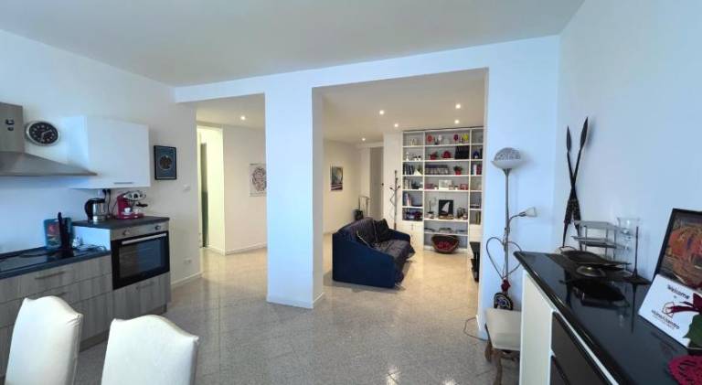 Rental apartment with 2 rooms for 5 persons in Trieste