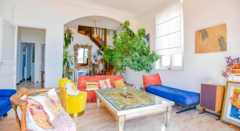 Apartment with terrace — photo 3