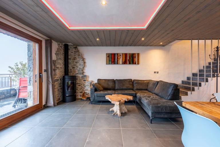 Apartment 'Appartement 2' with Mountain View, Private Terrace and Wi-Fi — photo 2