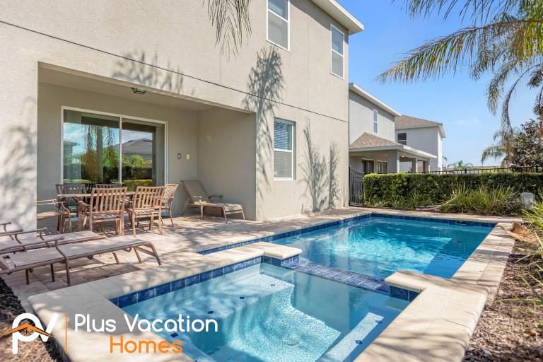 House with private pool, BBQ & jacuzzi — photo 3