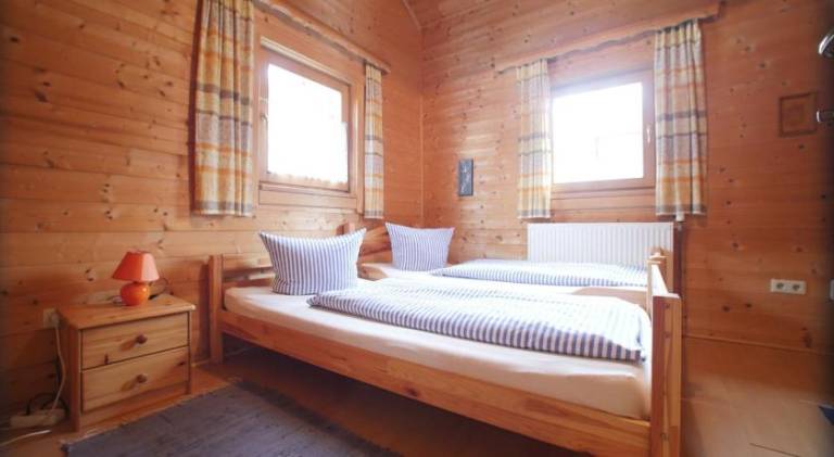 Chalet with 2 rooms for 6 persons — photo 2