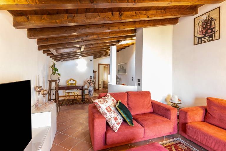 Villa "L'antica Lugana" with lake view, balconies, and Wi-Fi — photo 4