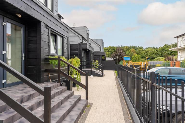 Child-friendly house with yard, patio & BBQ | Next to the beach | Dogs allowed — photo 3