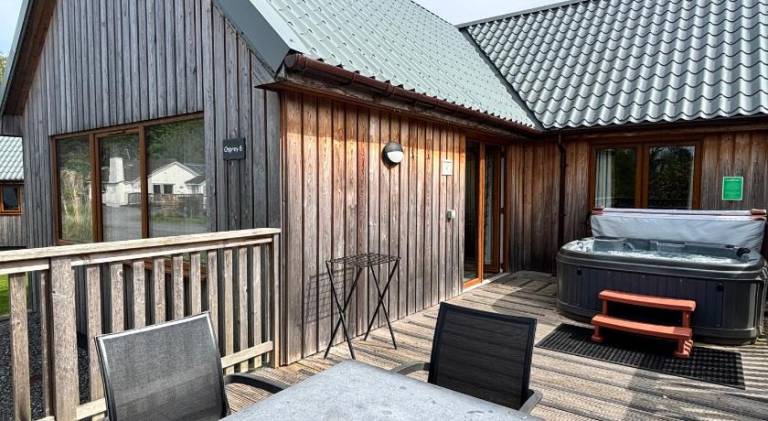 Charming vacation home with jacuzzi | Pets are welcome — photo 3
