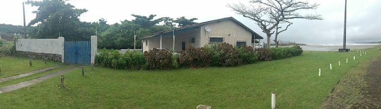 House  Raul Cury