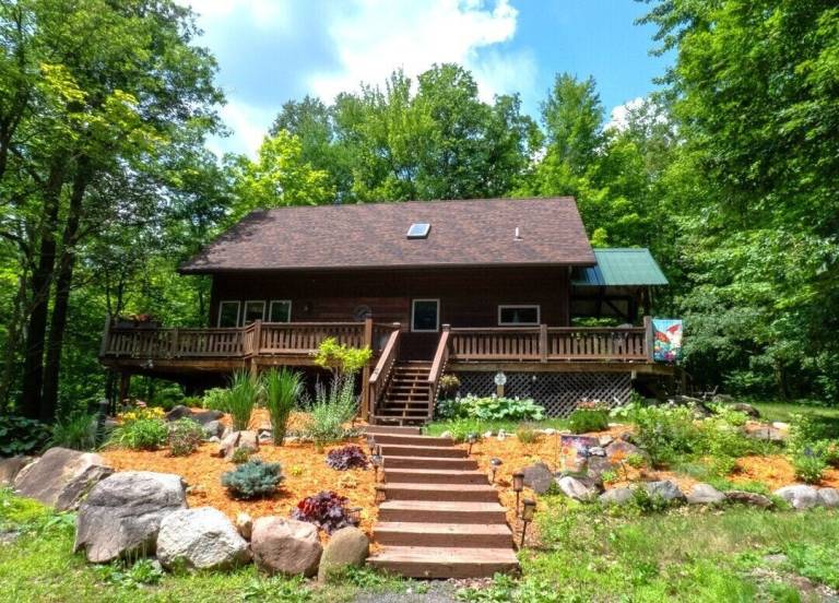 Cabin  Balsam Lake