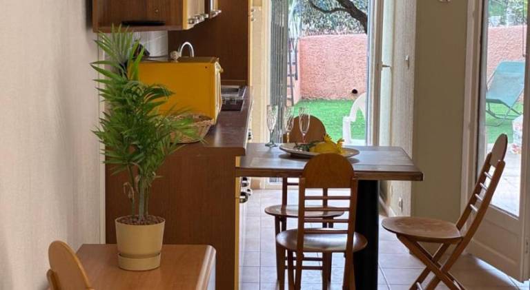 Fully equipped charming rental apartment with garden, terrace & private pool | Suitable for remote work | Pets allowed — photo 5