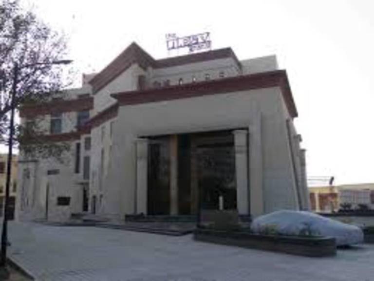 HOTEL UTSAV GRAND BANQUETS & RESORT