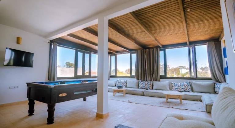 Villa with pool — photo 2