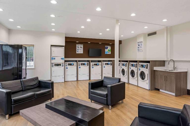 Extended Stay America Premier Suites - Portland - North — photo 4