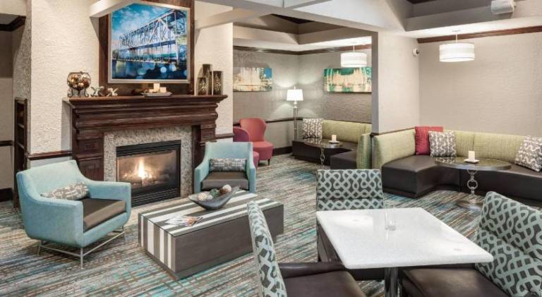 Residence Inn by Marriott Kansas City Country Club Plaza — photo 2
