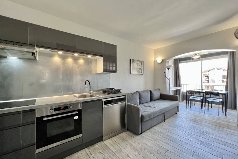 Rental apartment with pool — photo 4