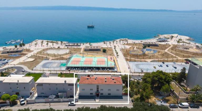 Apartment with patio | Beach nearby | Pets allowed in Split