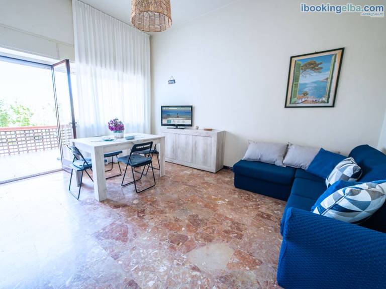 Child-friendly charming apartment with patio | Close to the beach | Perfect for remote work | Pet-friendly in Portoferraio