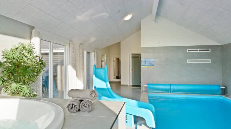 Child-friendly house with barbecue, yard & jacuzzi | Dogs allowed — photo 3