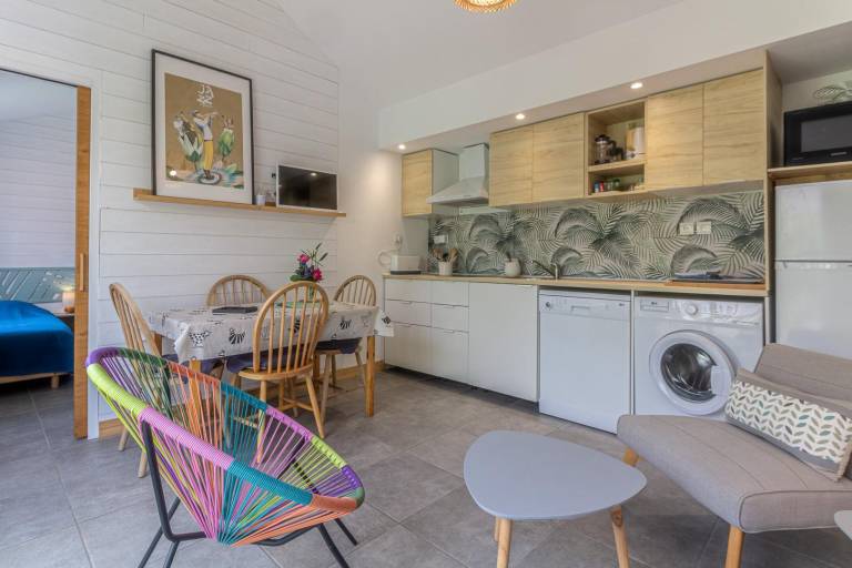 Gite with barbecue, terrace & garden | Pets allowed — photo 3
