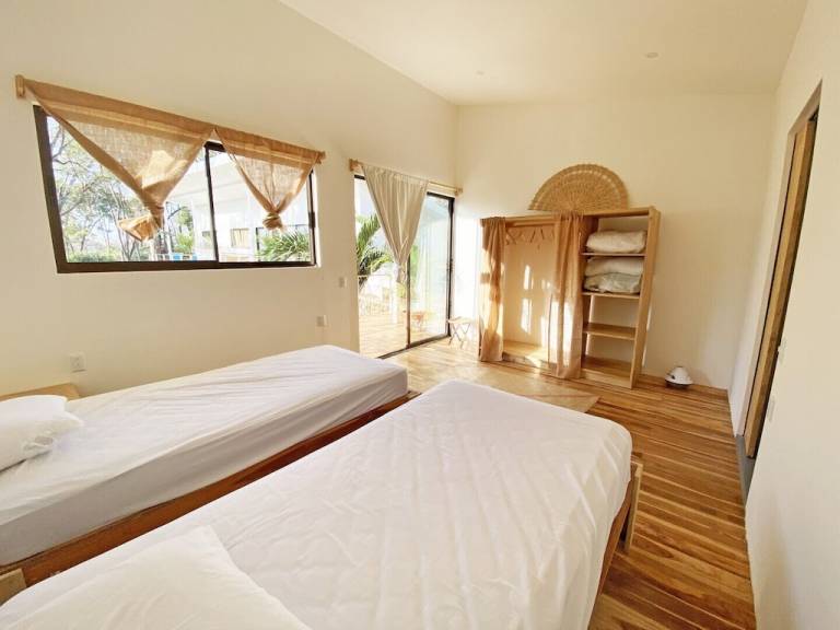 Casa  Santa Teresa Beach