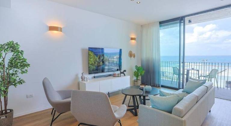 Luxury 2BD Beach Apartment 19 — photo 2
