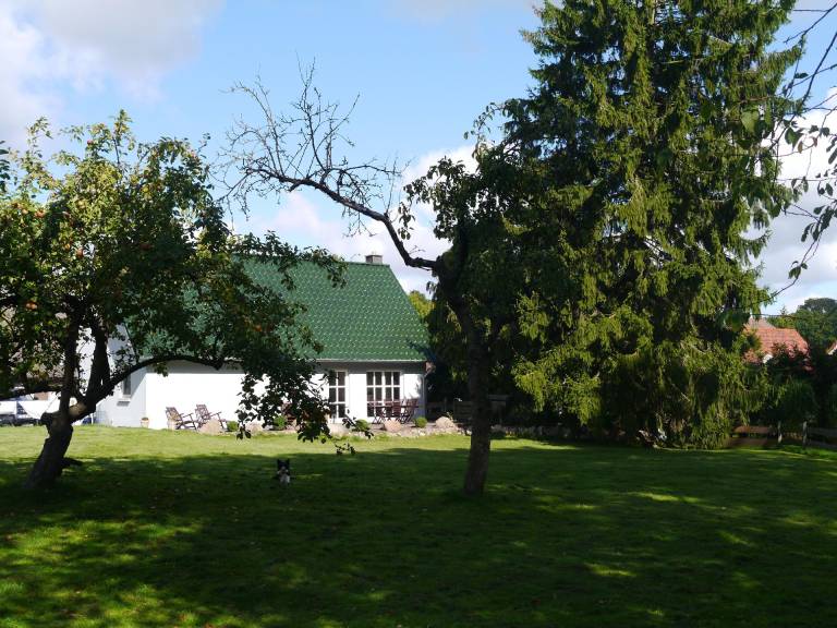 Haus Himmelgrau mit eigenem Garten