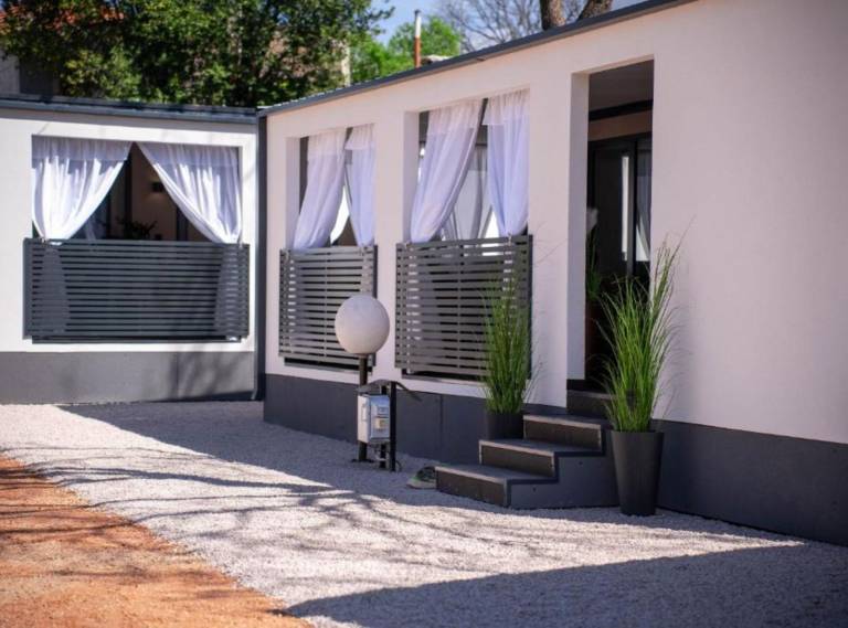 Lux Mobile Homes Vodice - Two bedroom home with private hot tub (Maris) — photo 3