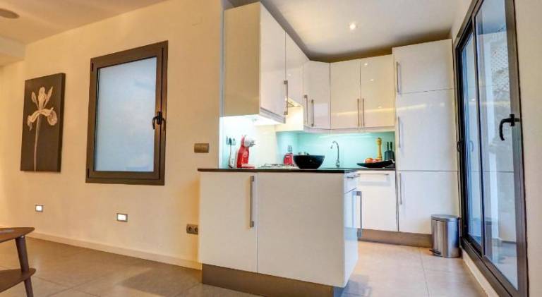 Fully equipped nice apartment with patio | Close to the beach | Pet-friendly — photo 4