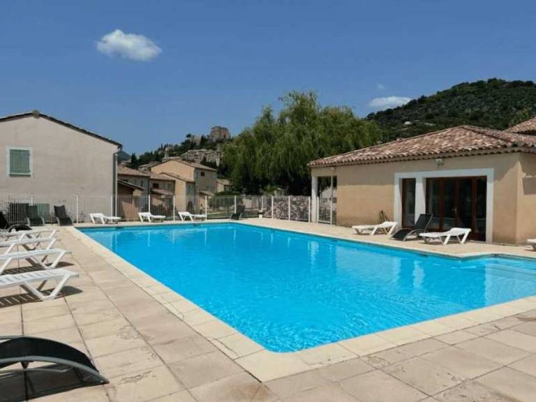 Appartement Montbrun-les-Bains