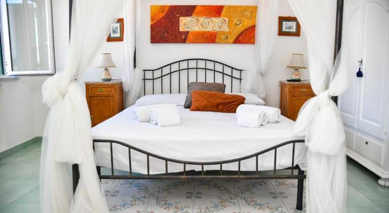 Fantasy House Apartaments in Serrara Fontana
