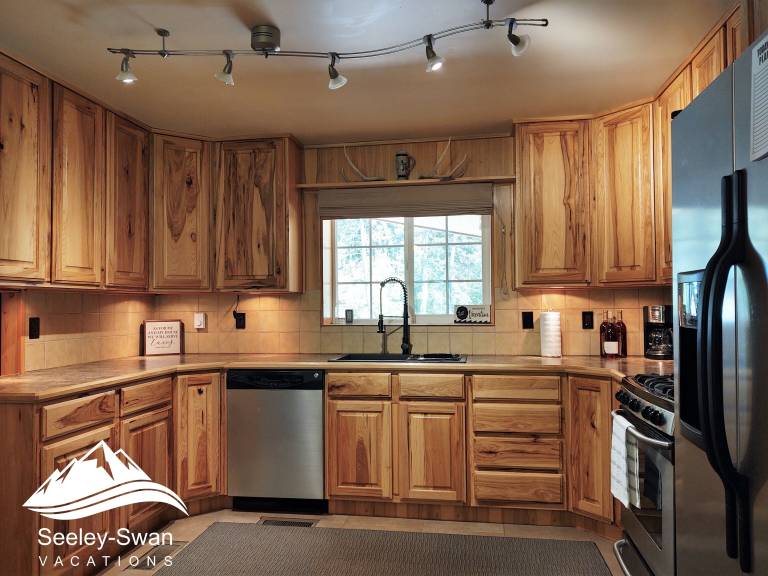 Seeley Lake Vacation Rentals from 114 HomeToGo