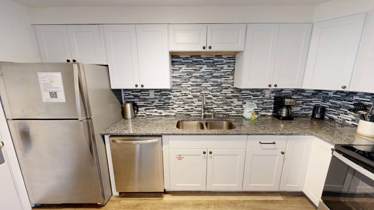 Sea Palm 1D is a 2 BR 1 Bath that is pet friendly and sleeps 6 — photo 5