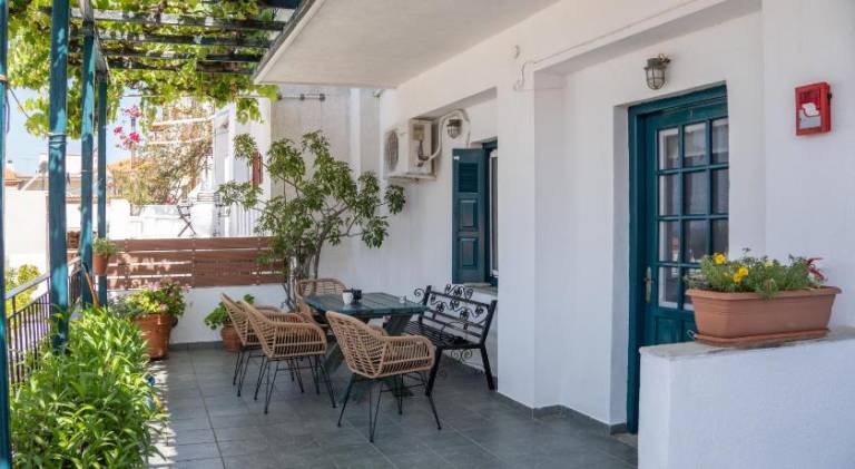 Holiday apartment with terrace — photo 5