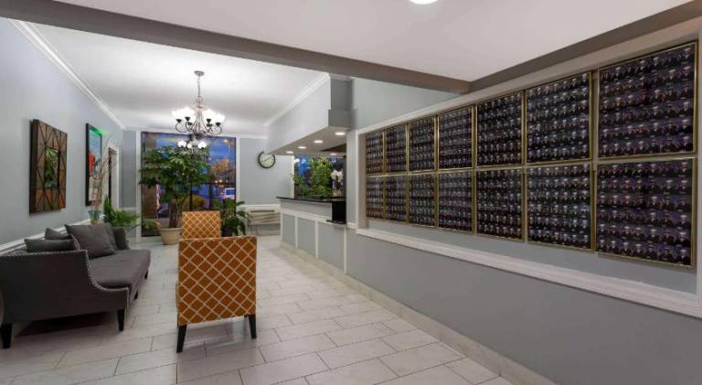 Howard Johnson by Wyndham Waukegan Great Lakes — photo 4