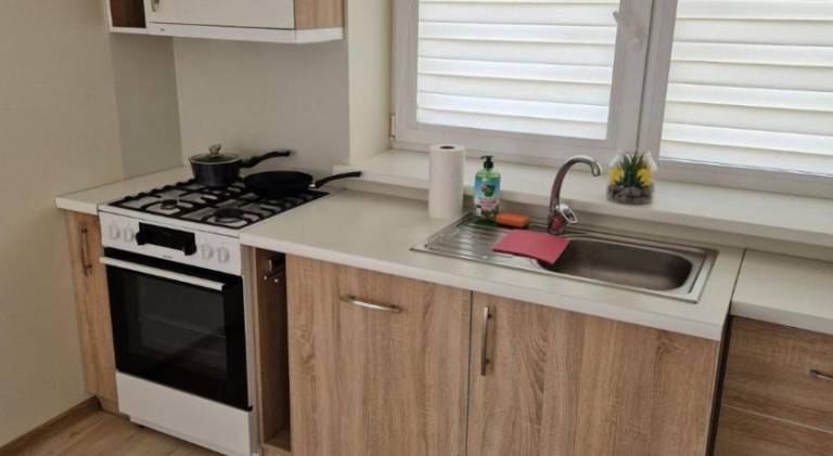 Rental apartment with yard — photo 4