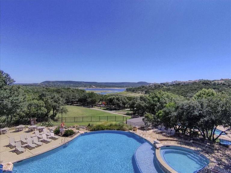 Villa  Jonestown
