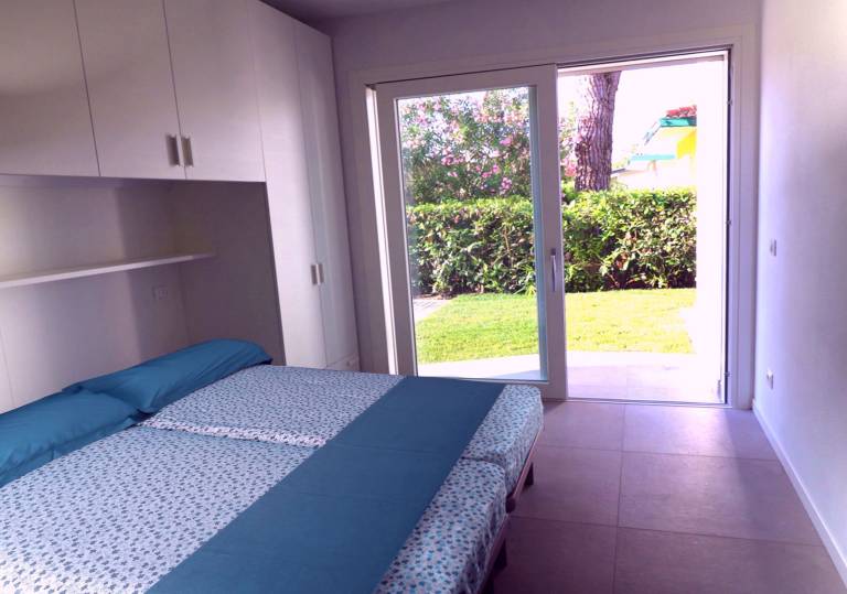 Children-friendly wonderful villa with yard, grill & patio | Garden view | Pet-friendly — photo 4