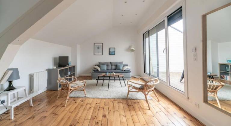Holiday apartment with terrace — photo 2