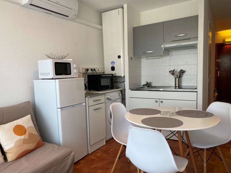 Studio with 1 room for 2 persons — photo 4