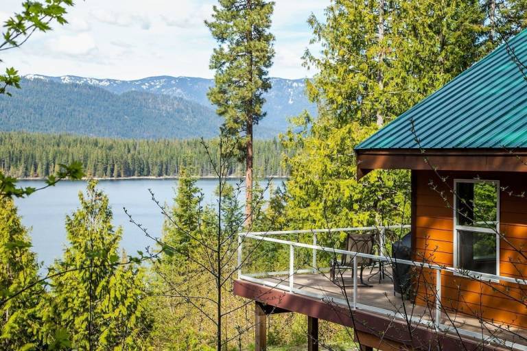 Cabin Lake Wenatchee