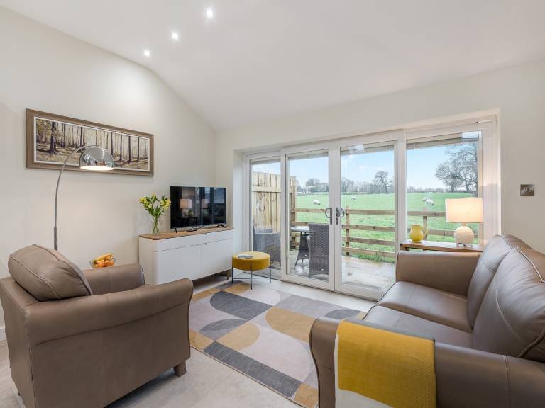 Family-friendly cottage with yard | Pets allowed in Clitheroe