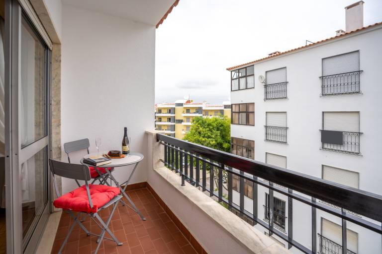 Apartment 'Escadinhas' with Private Terrace, Balcony and Wi-Fi in Lagos
