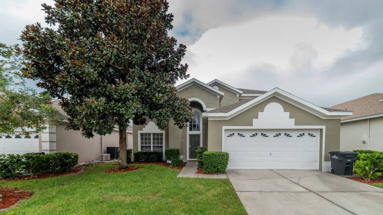 Family-oriented big house with patio, private pool & hot tub | Pet-friendly — photo 3
