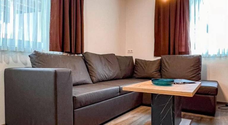 Rental apartment with 3 rooms for 6 persons — photo 3
