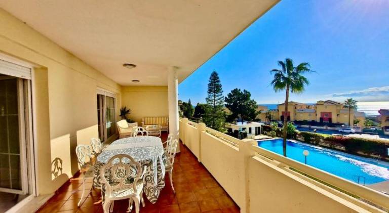 Apartment with garden, patio & private pool — photo 3