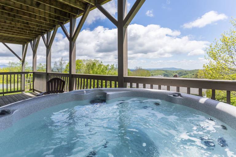 Welcome Home - Great View, Hot Tub, Foosball Table, Fire Pit, 15 minutes to Boone! — photo 2